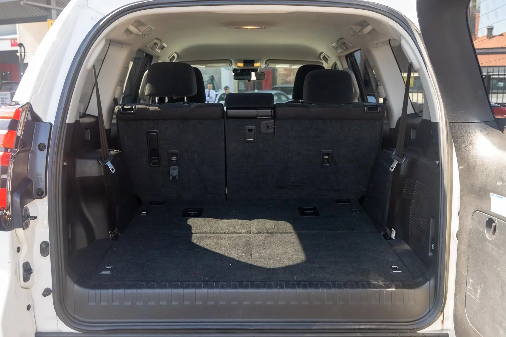 2021 Toyota Landcruiser Prado Gallery Image 18