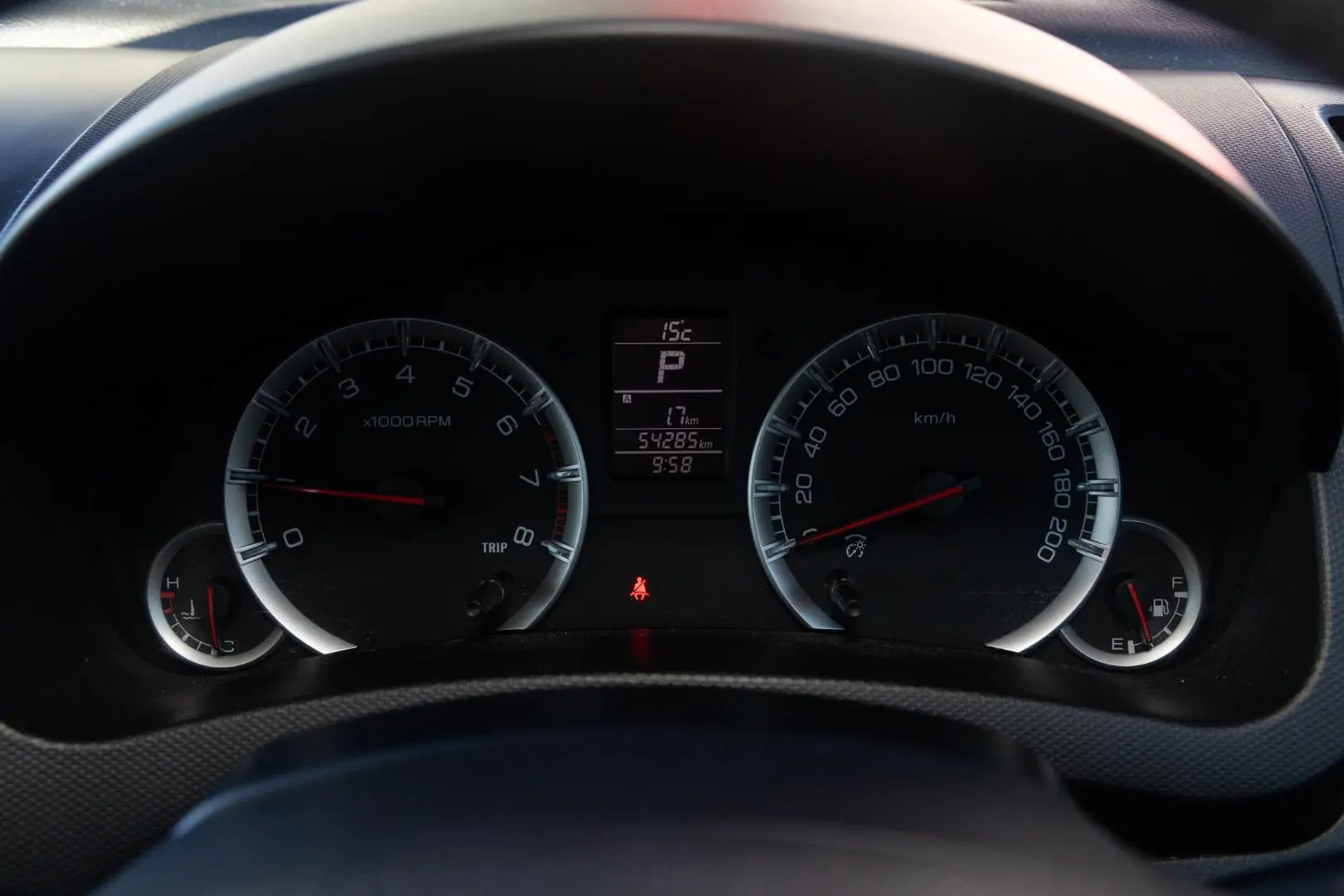 2016 Suzuki Swift Gallery Image 13