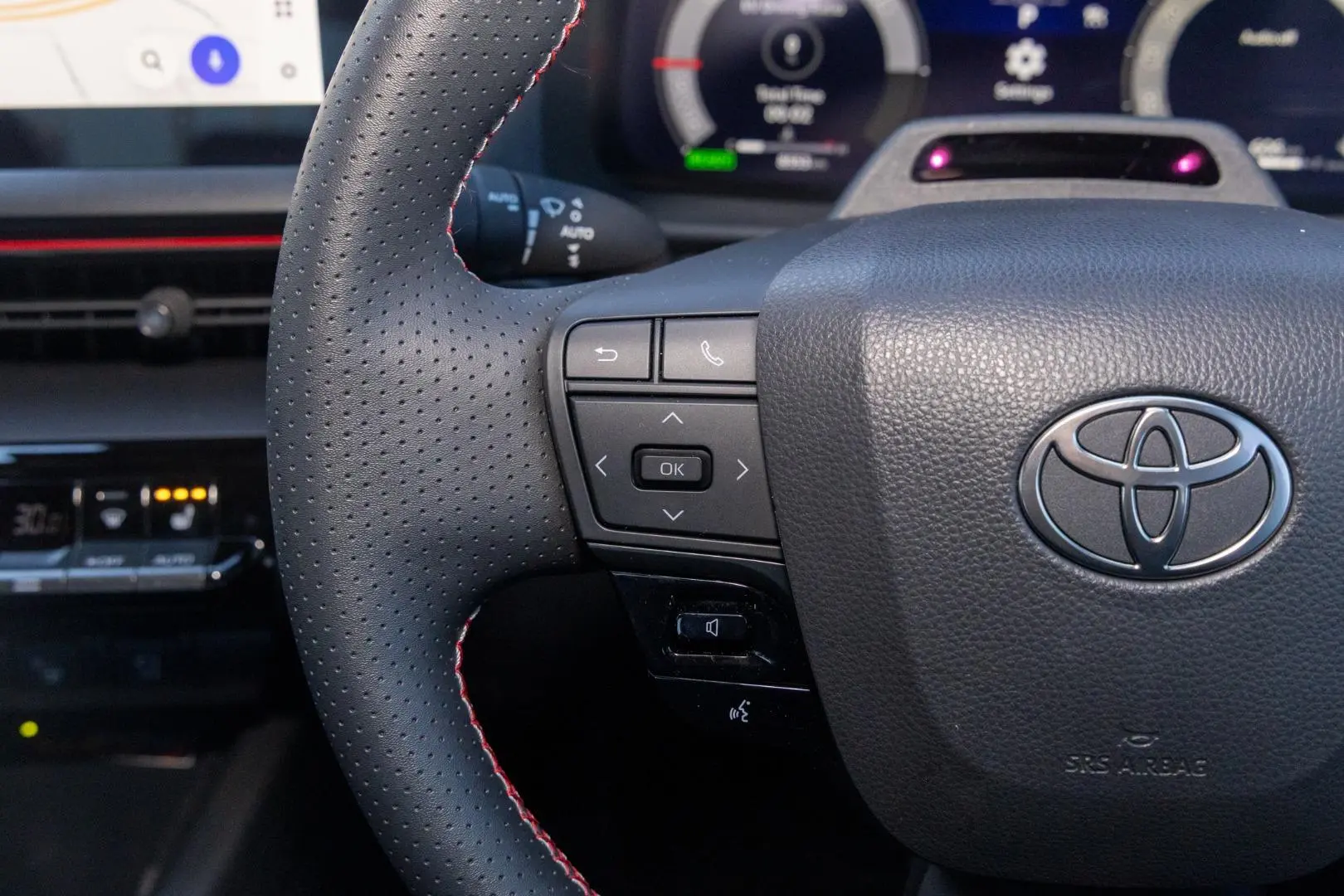 2025 Toyota C-HR Gallery Image 11