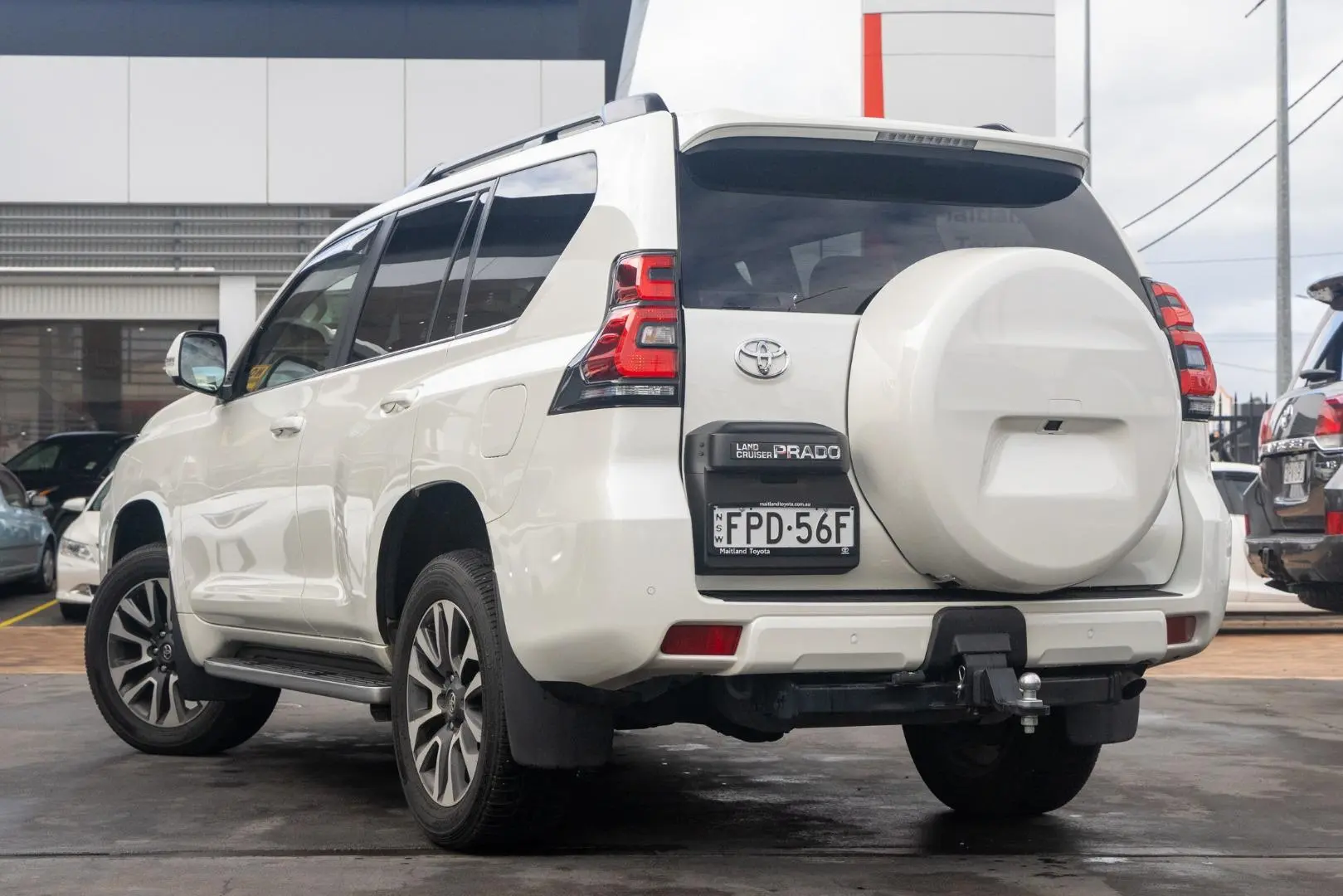 2022 Toyota Landcruiser Prado Gallery Image 2