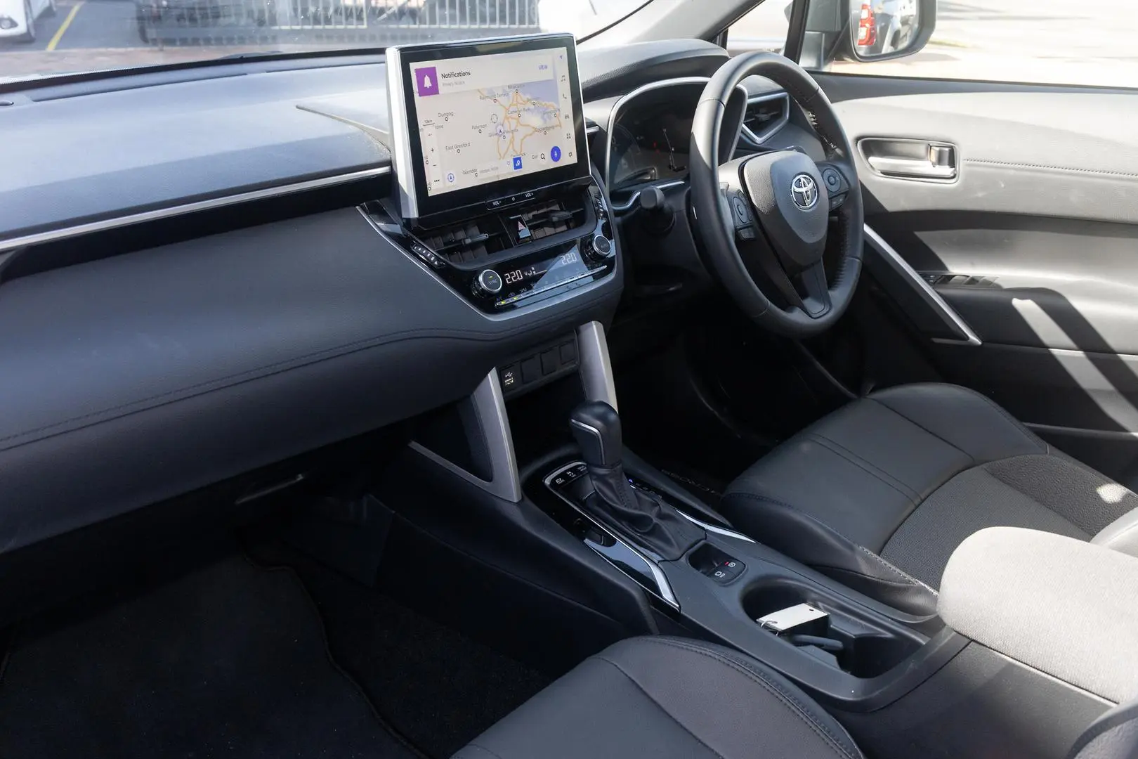 2023 Toyota Corolla Cross Gallery Image 8