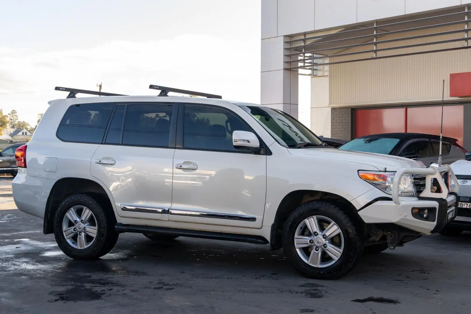 2015 Toyota Landcruiser Gallery Image 3