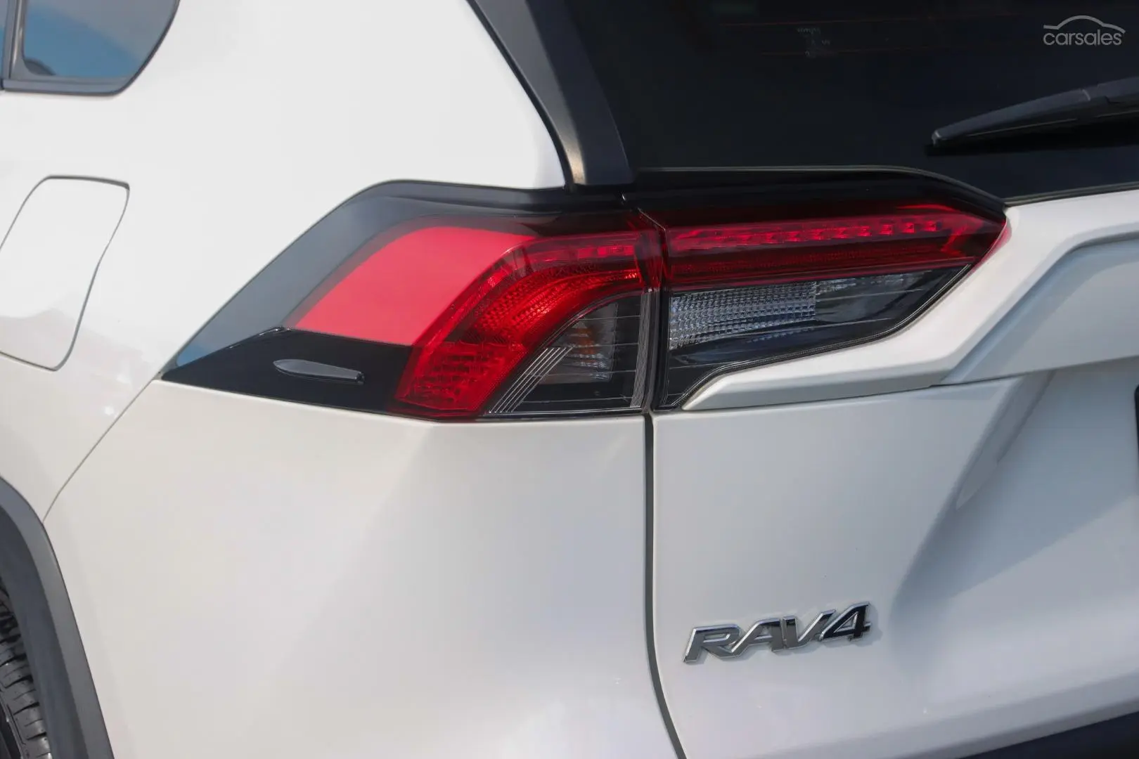 2019 Toyota RAV4 Image 20