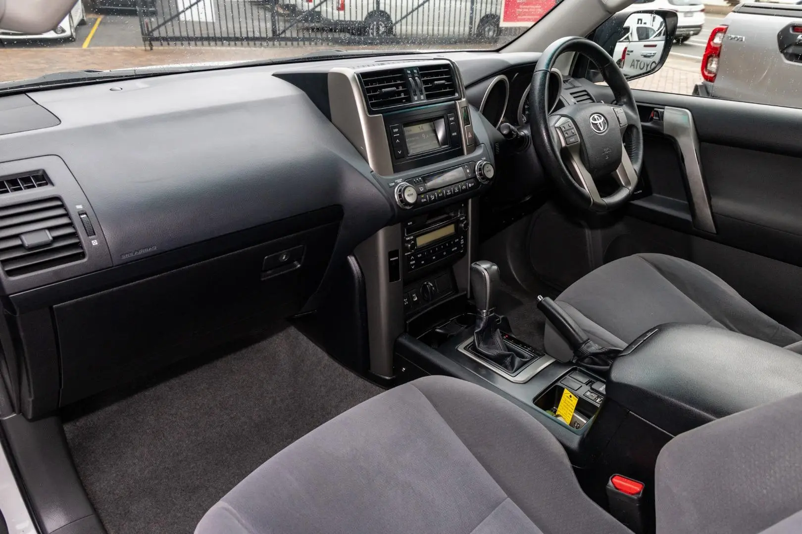 2011 Toyota Landcruiser Prado Gallery Image 8