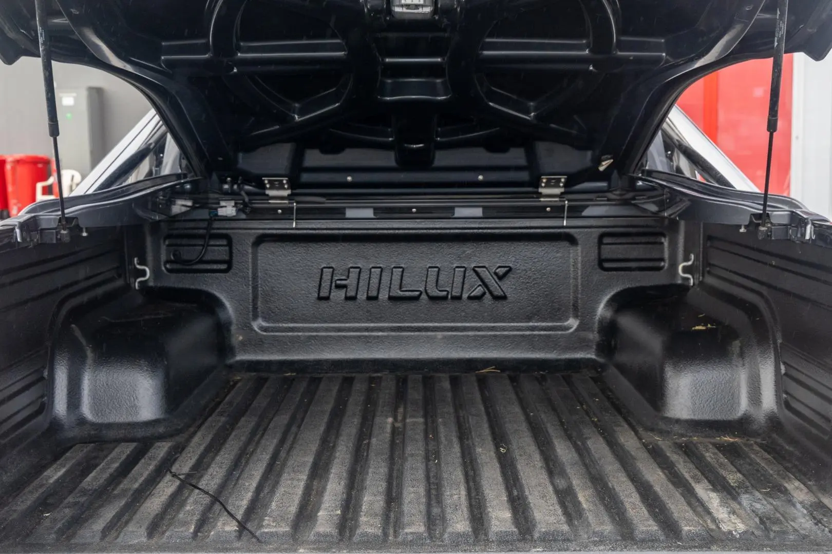 2020 Toyota Hilux Gallery Image 19