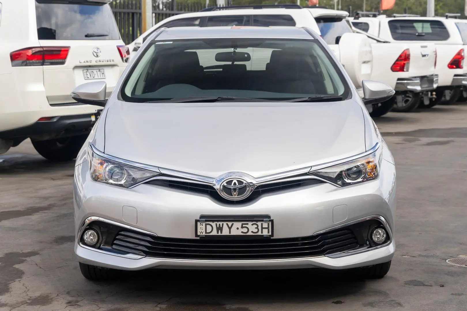 2018 Toyota Corolla Gallery Image 4