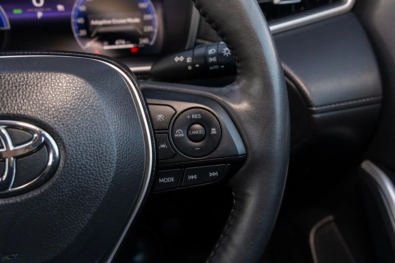 2024 Toyota Corolla Cross Gallery Image 12