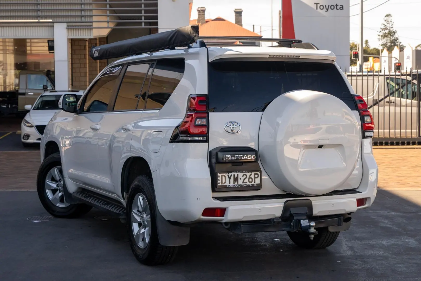 2018 Toyota Landcruiser Prado Gallery Image 1