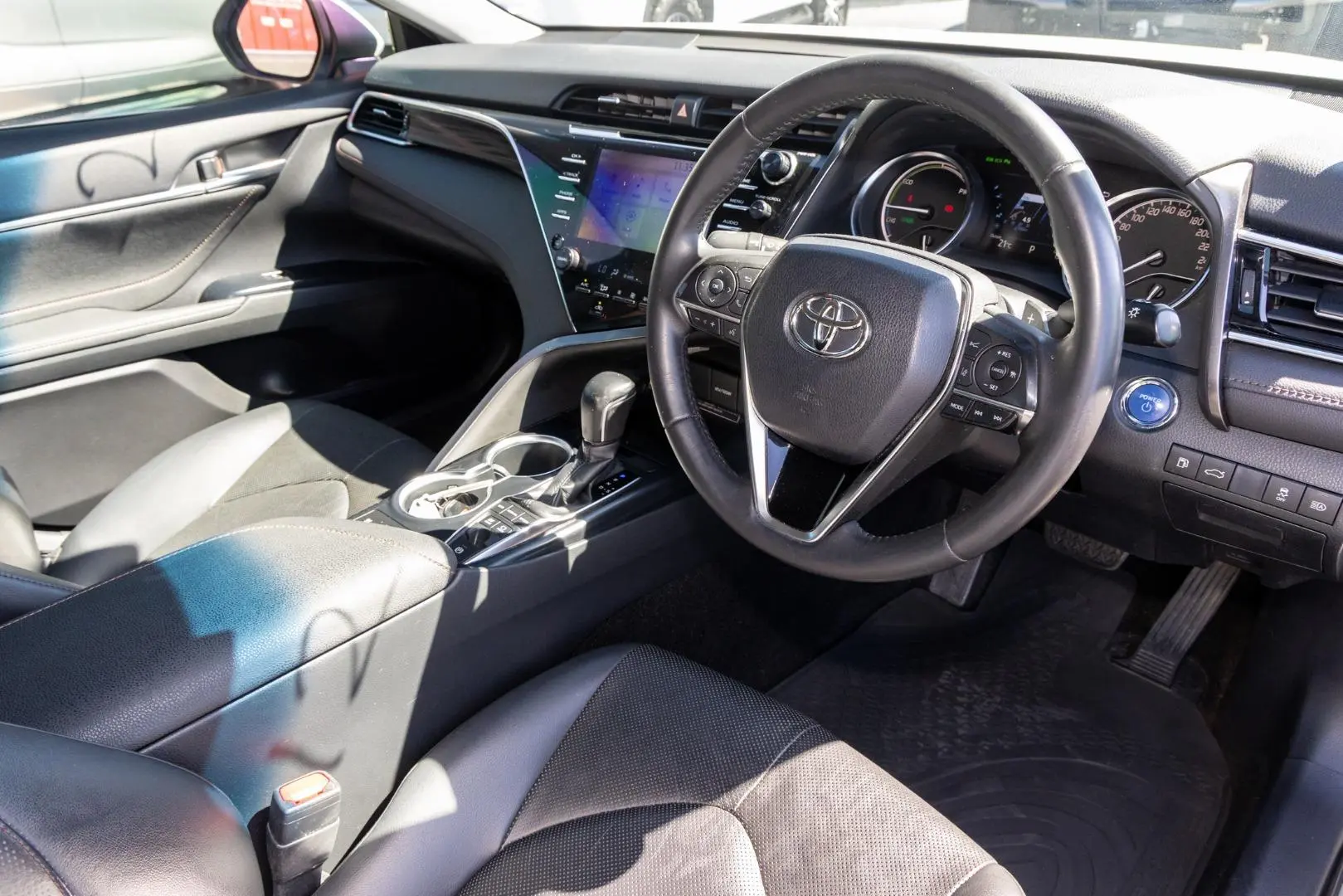 2018 Toyota Camry Gallery Image 7