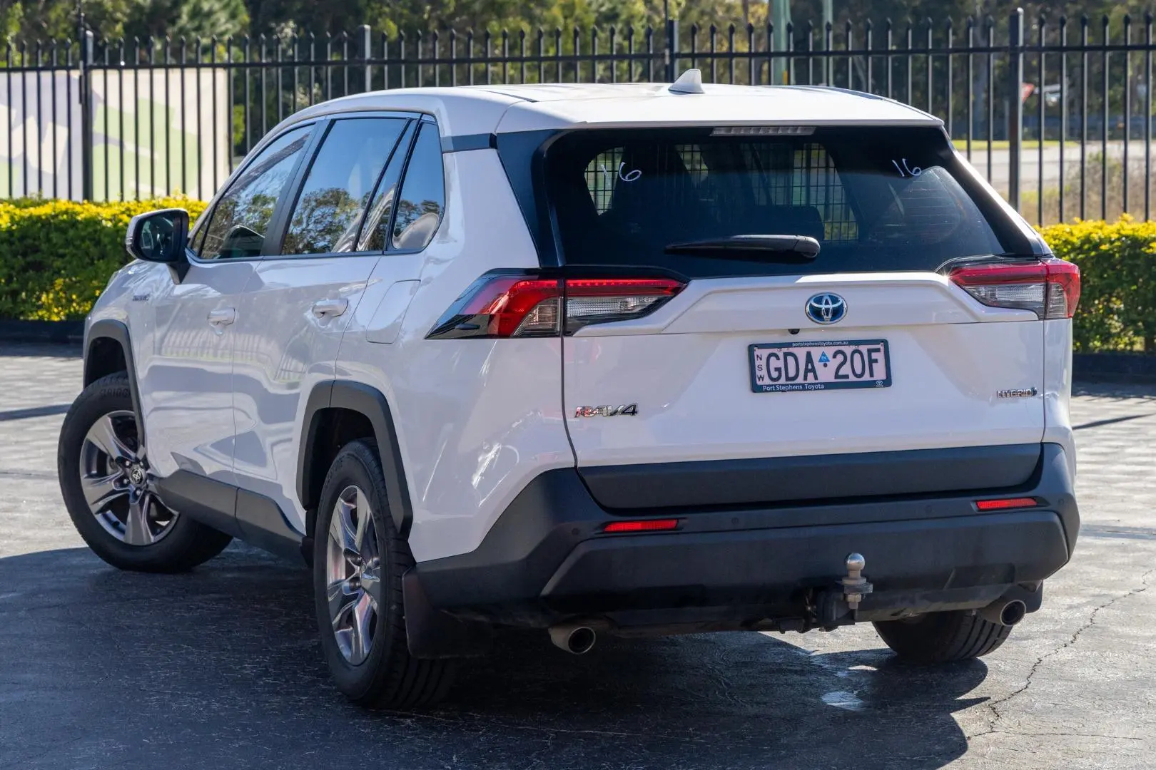 2022 Toyota RAV4 Gallery Image 2