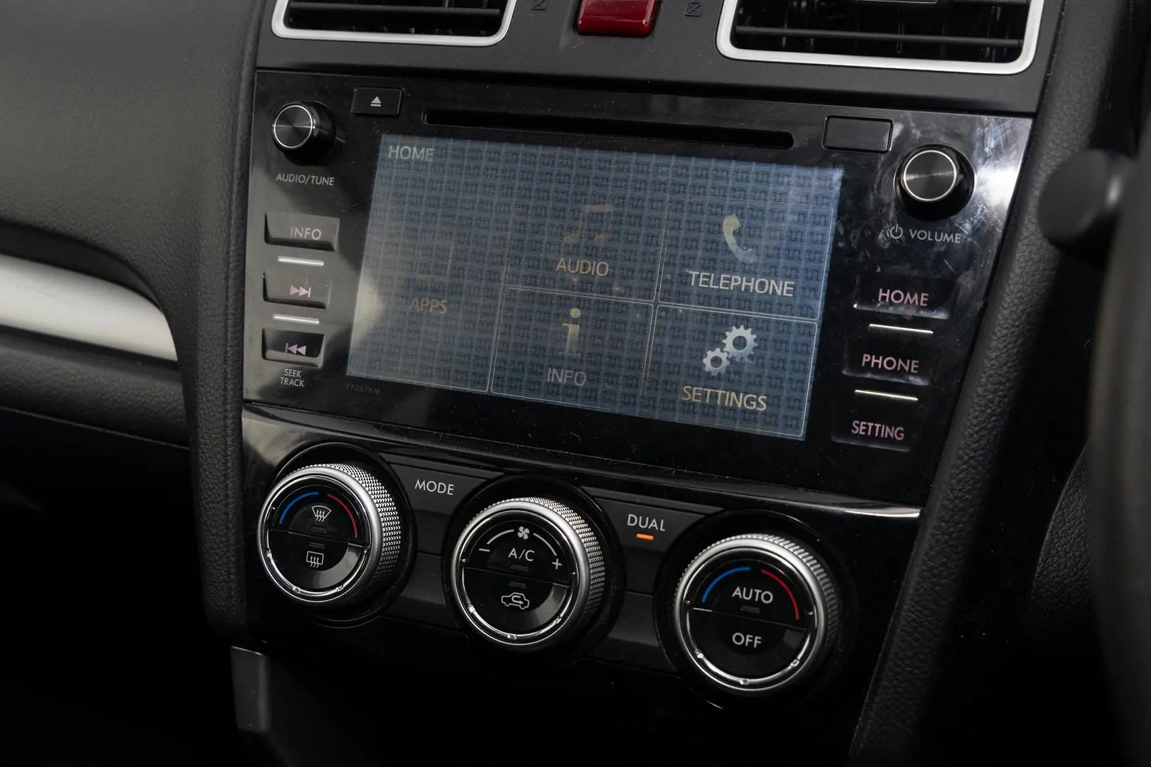 2015 Subaru Forester Gallery Image 15