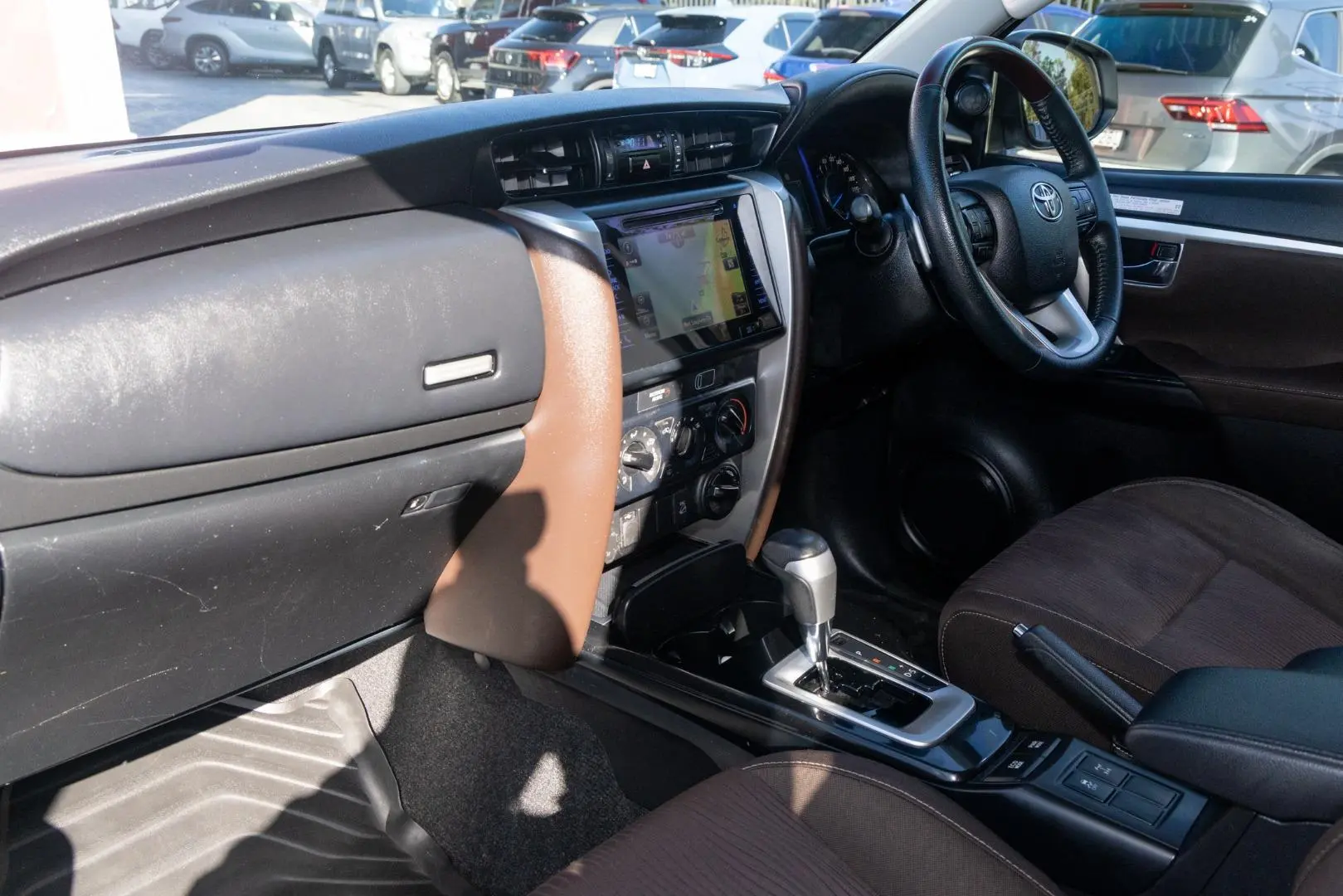 2020 Toyota Fortuner Gallery Image 8