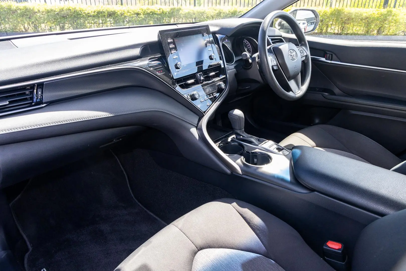 2022 Toyota Camry Gallery Image 8