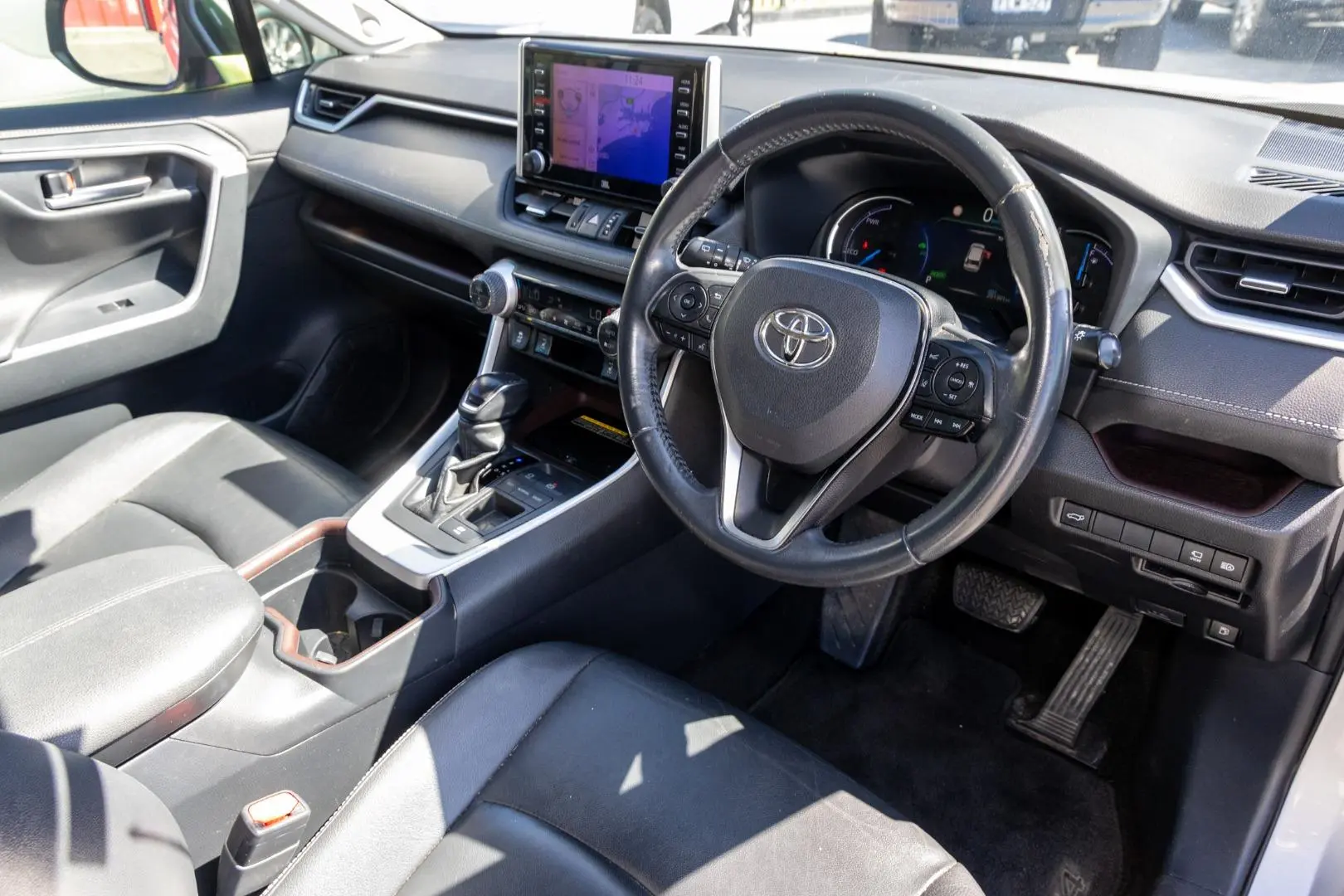 2019 Toyota RAV4 Gallery Image 7