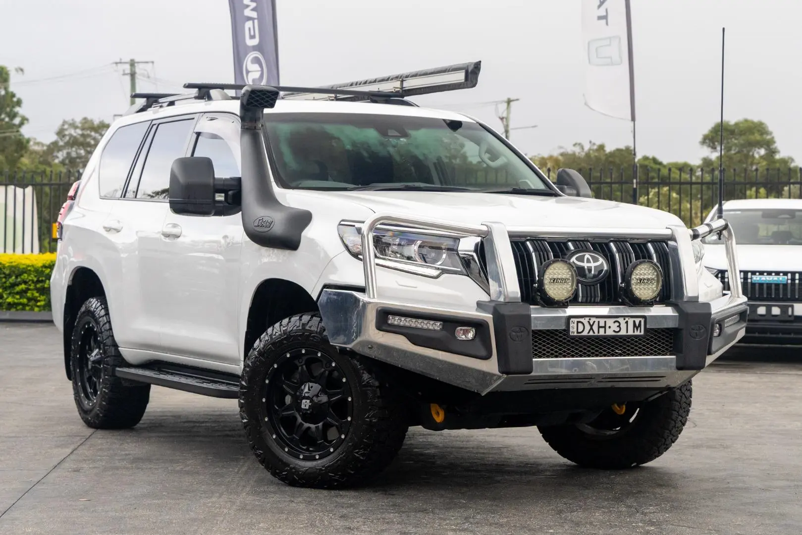 2018 Toyota Landcruiser Prado Gallery Image 1