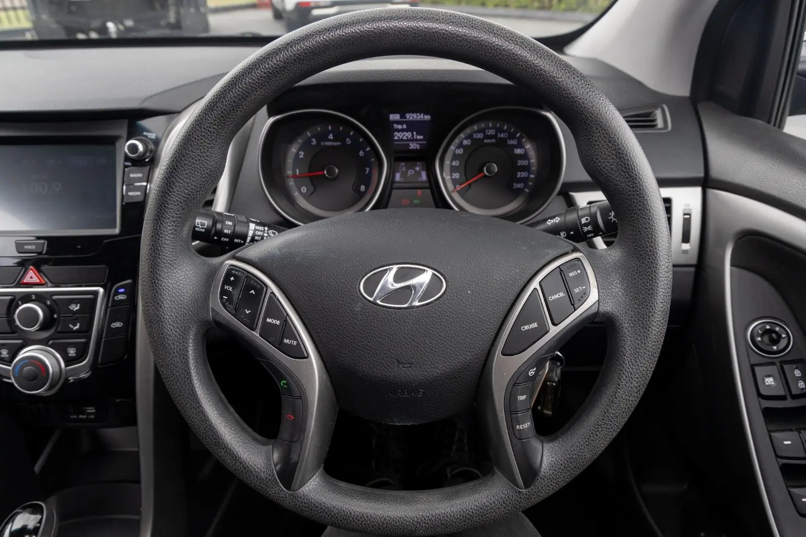 2016 Hyundai i30 Gallery Image 10