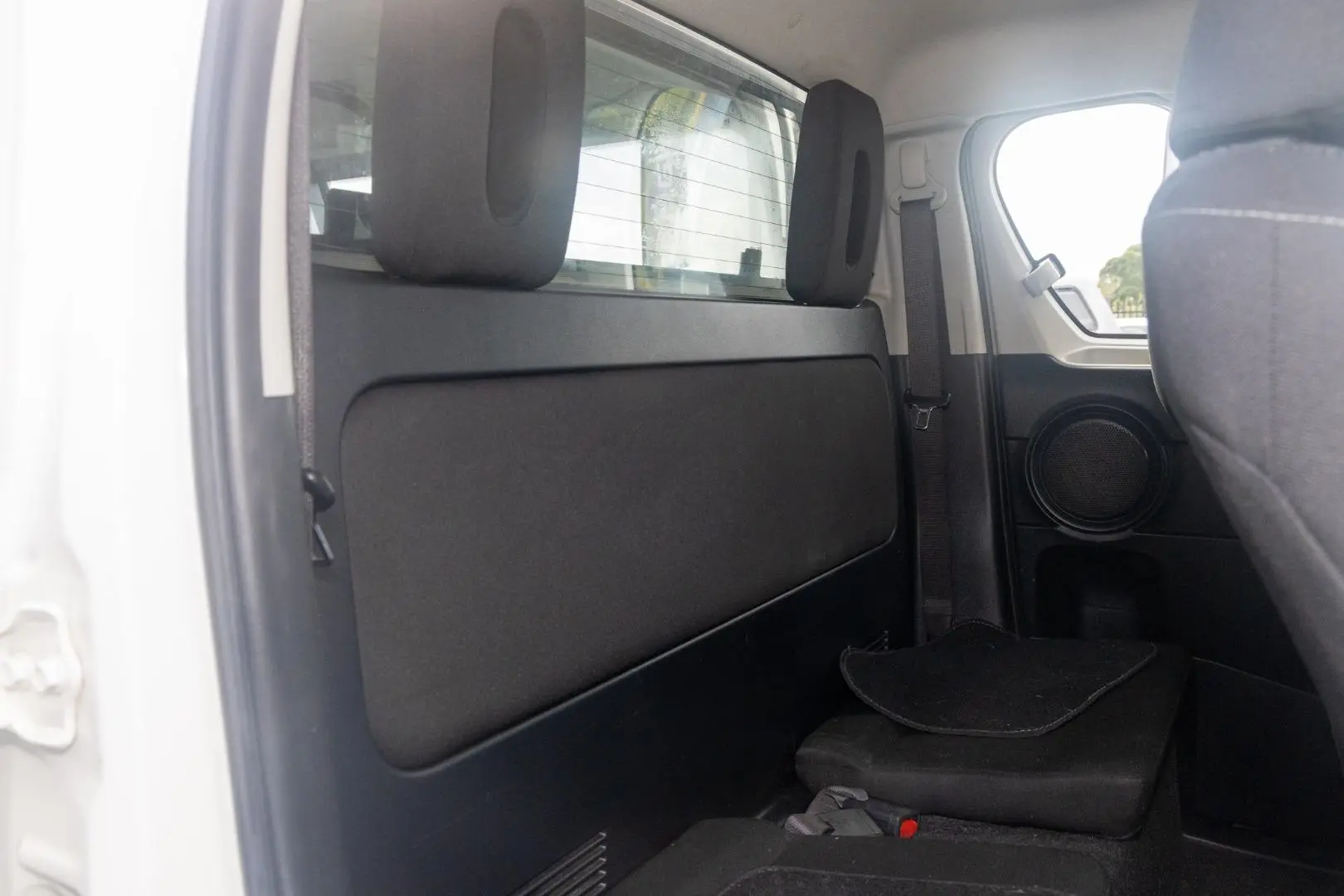 2017 Toyota Hilux Gallery Image 9