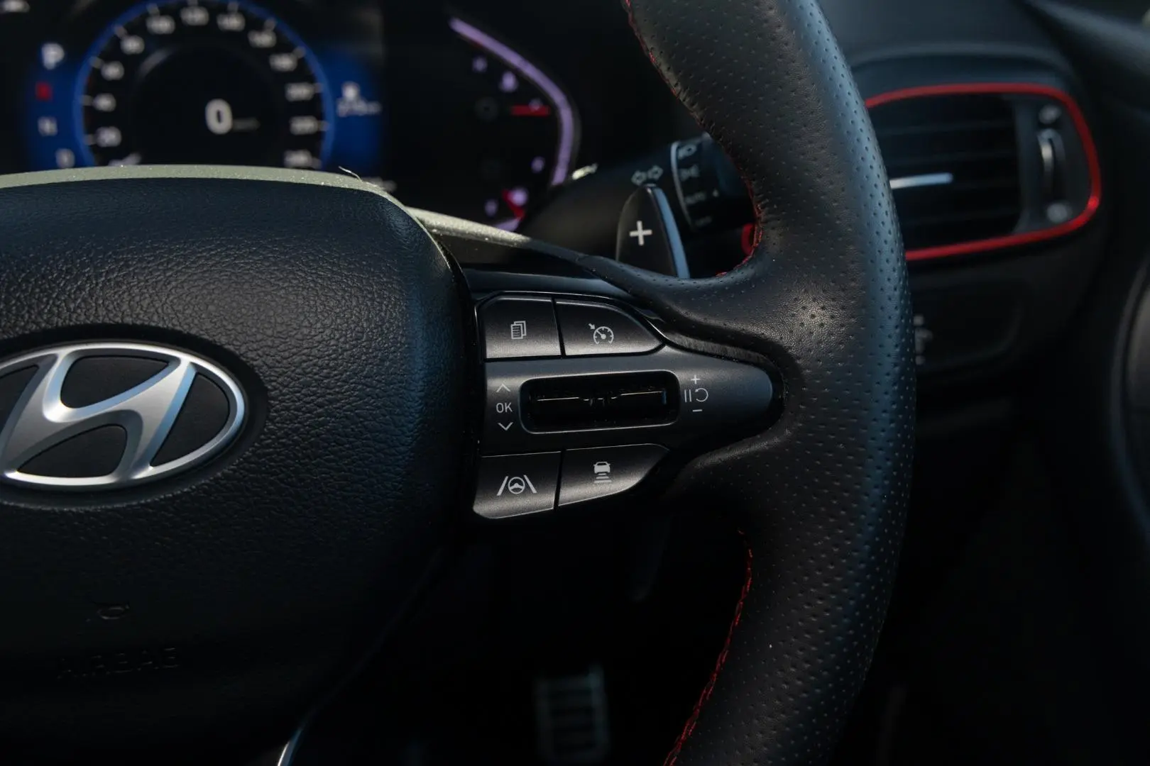 2023 Hyundai i30 Gallery Image 12