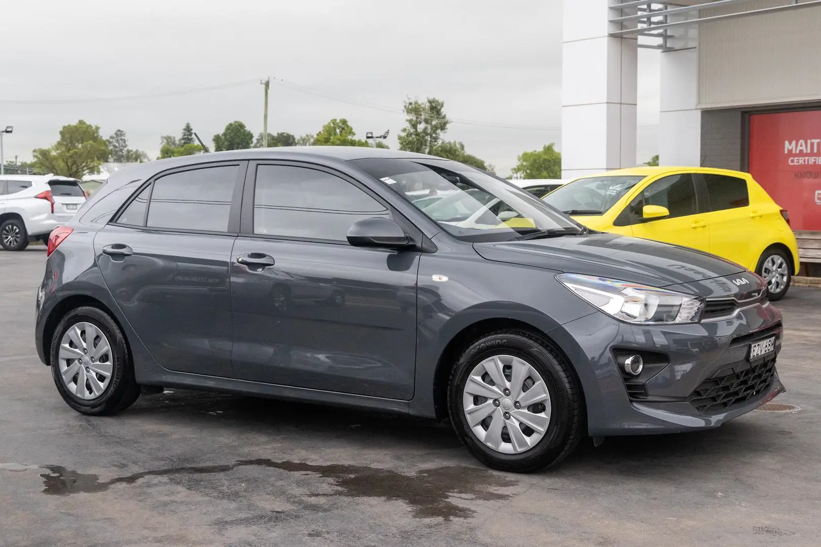 2023 Kia Rio Gallery Image 3