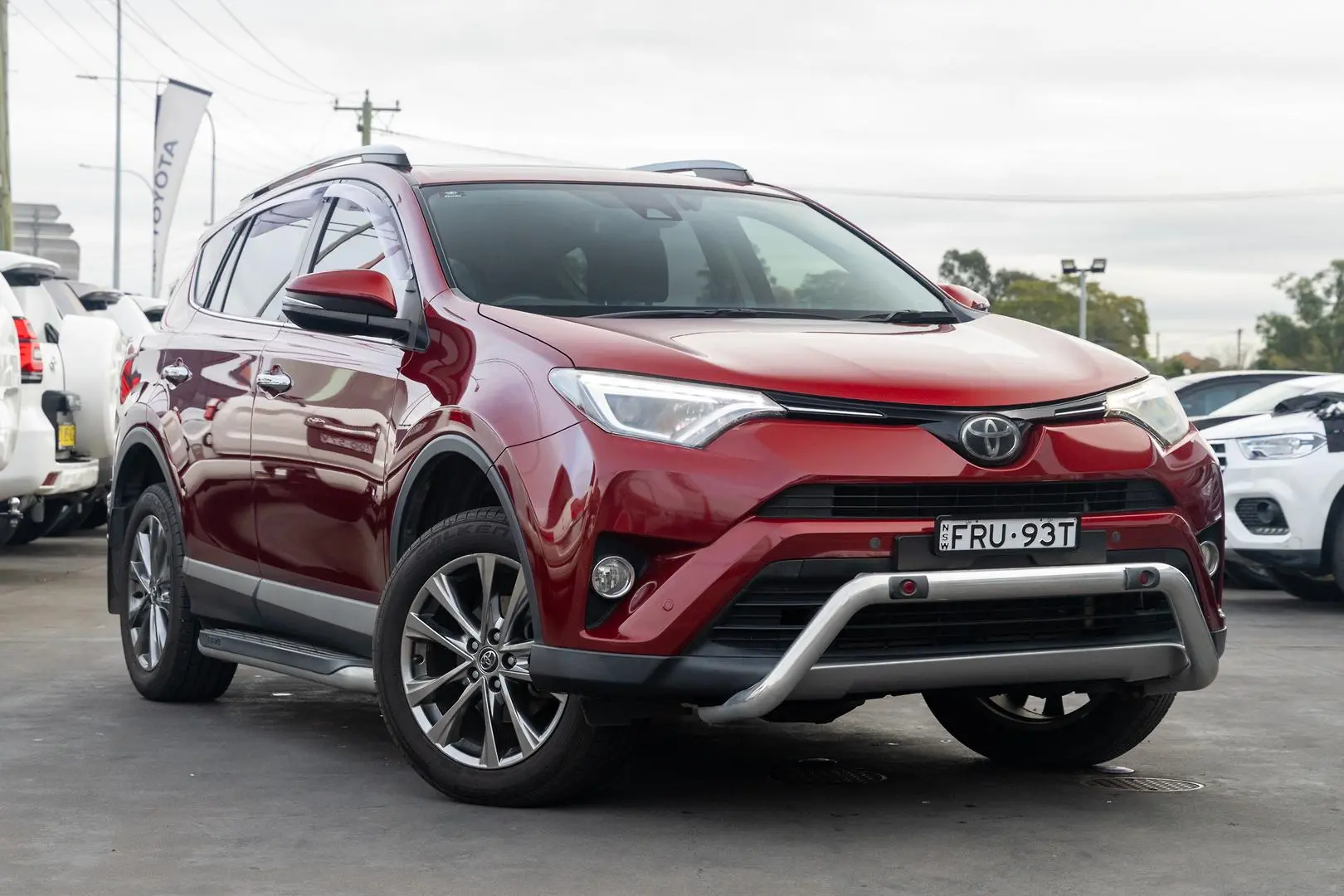 2018 Toyota RAV4 Gallery Image 1