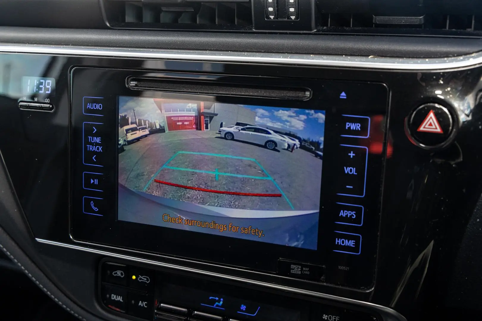 2017 Toyota Corolla Gallery Image 15