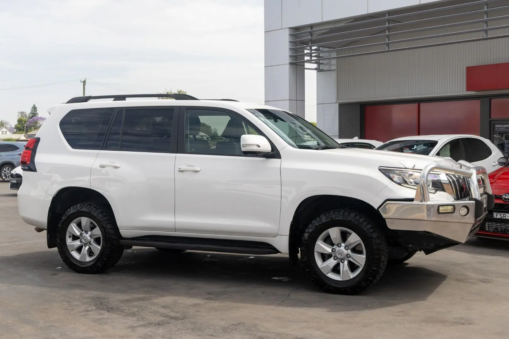 2022 Toyota Landcruiser Prado Gallery Image 3