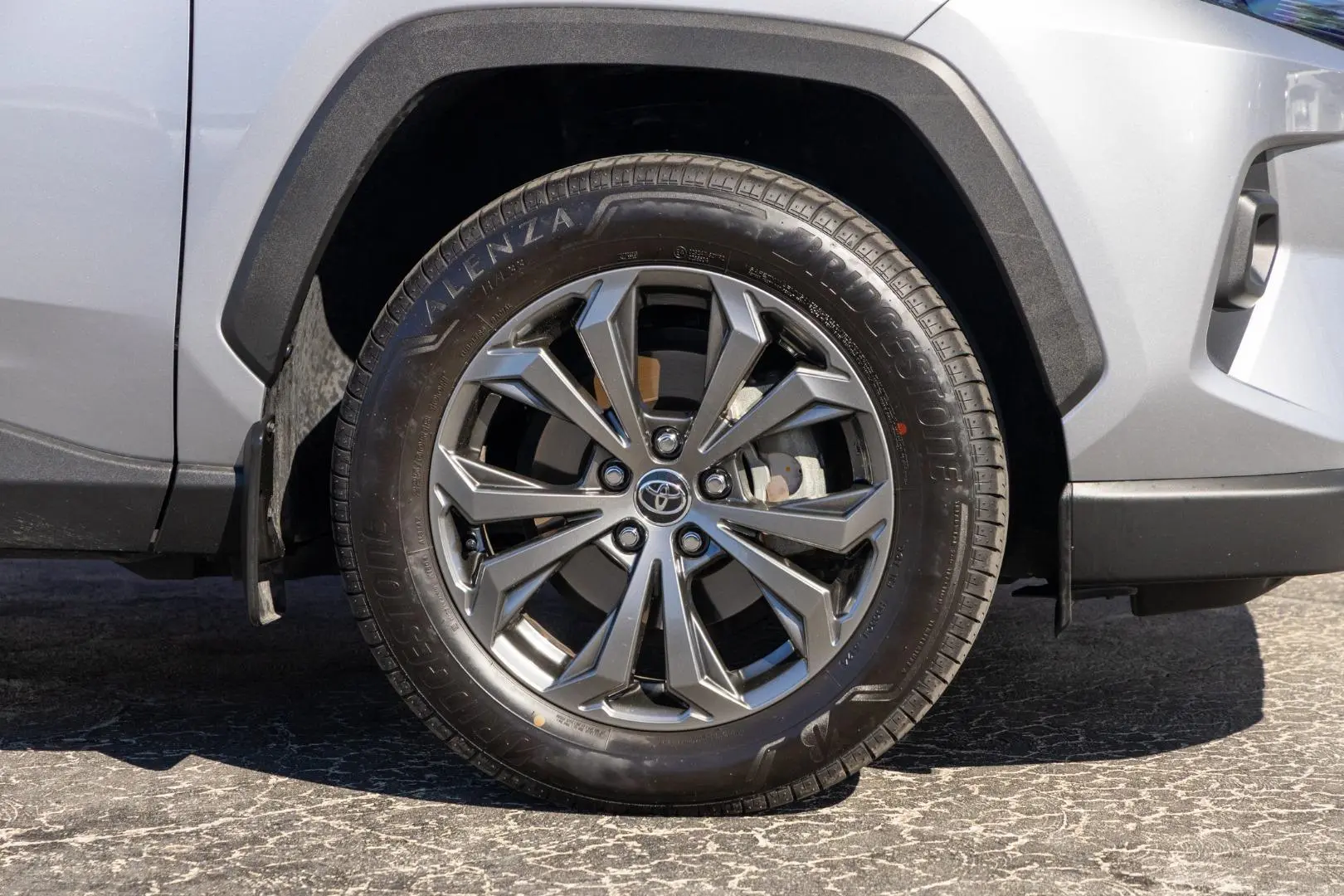 2025 Toyota RAV4 Gallery Image 22