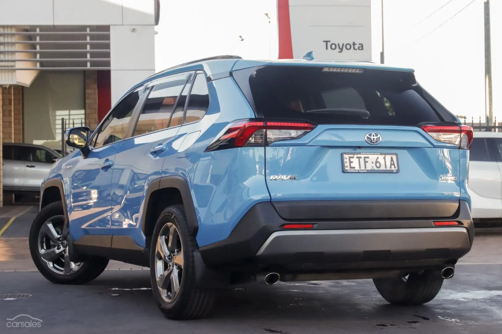 2020 Toyota RAV4 Image 2