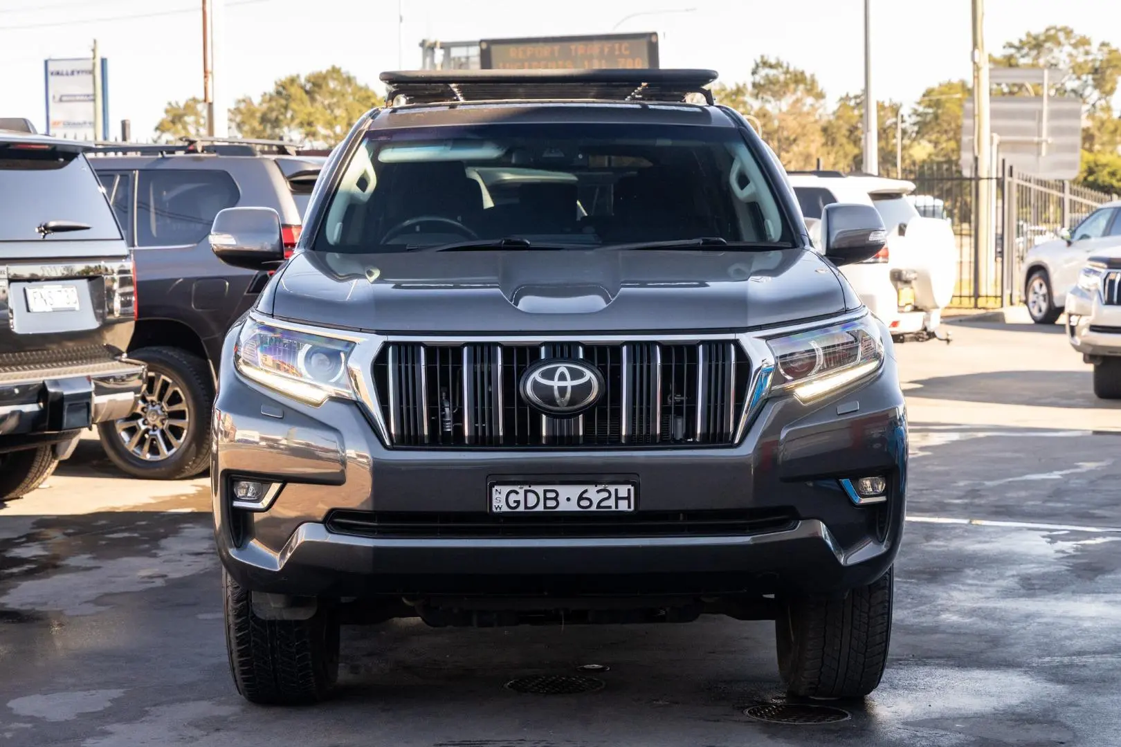 2020 Toyota Landcruiser Prado Gallery Image 4