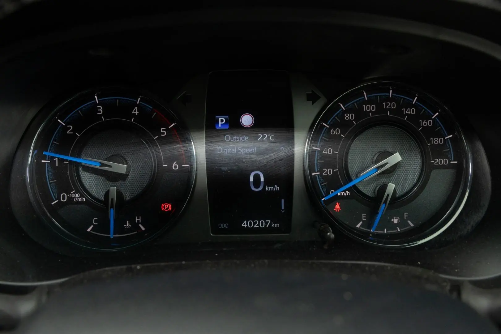 2021 Toyota Hilux Gallery Image 13