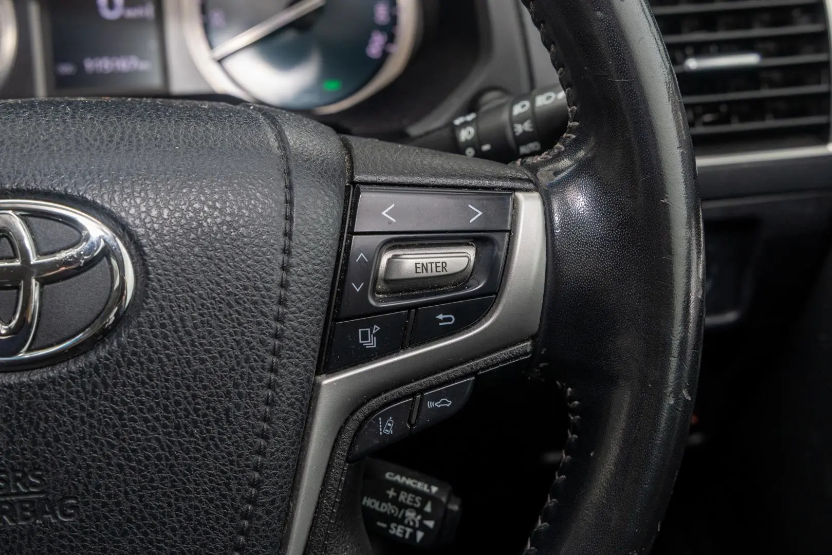 2019 Toyota Landcruiser Prado Gallery Image 12