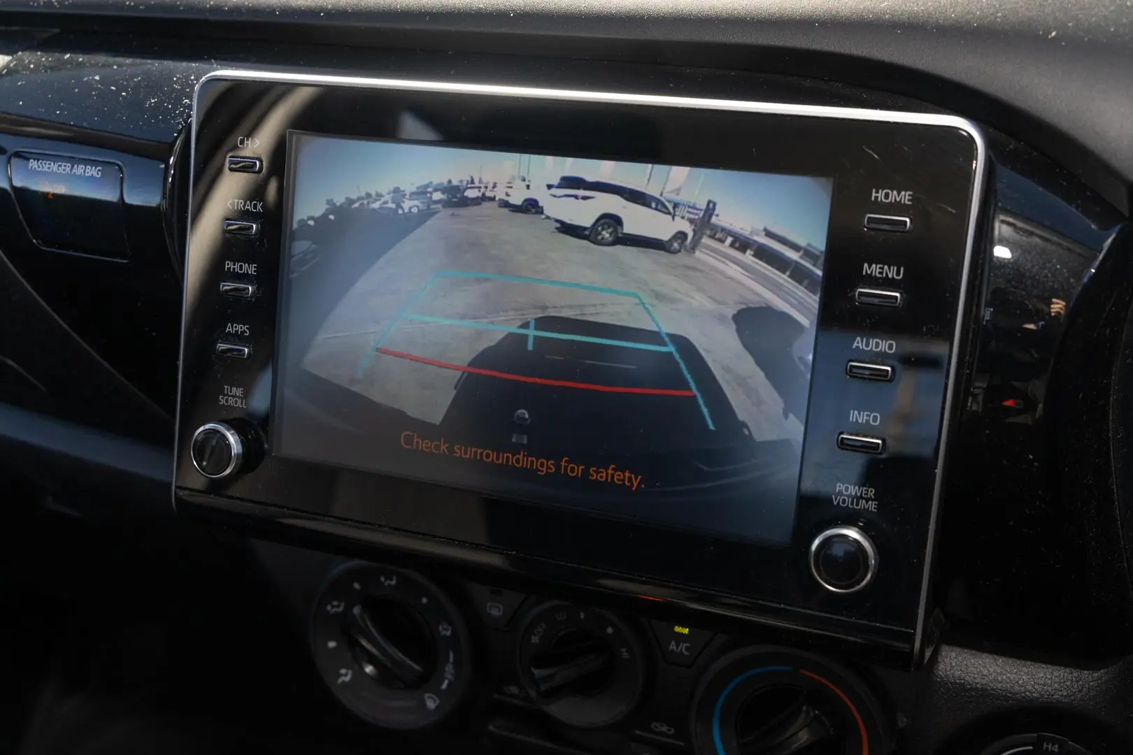 2023 Toyota Hilux Gallery Image 15