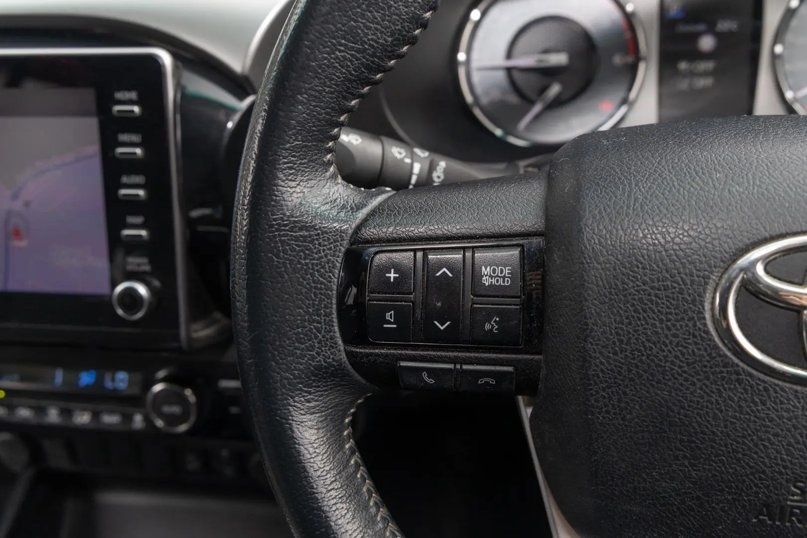 2021 Toyota Hilux Gallery Image 11