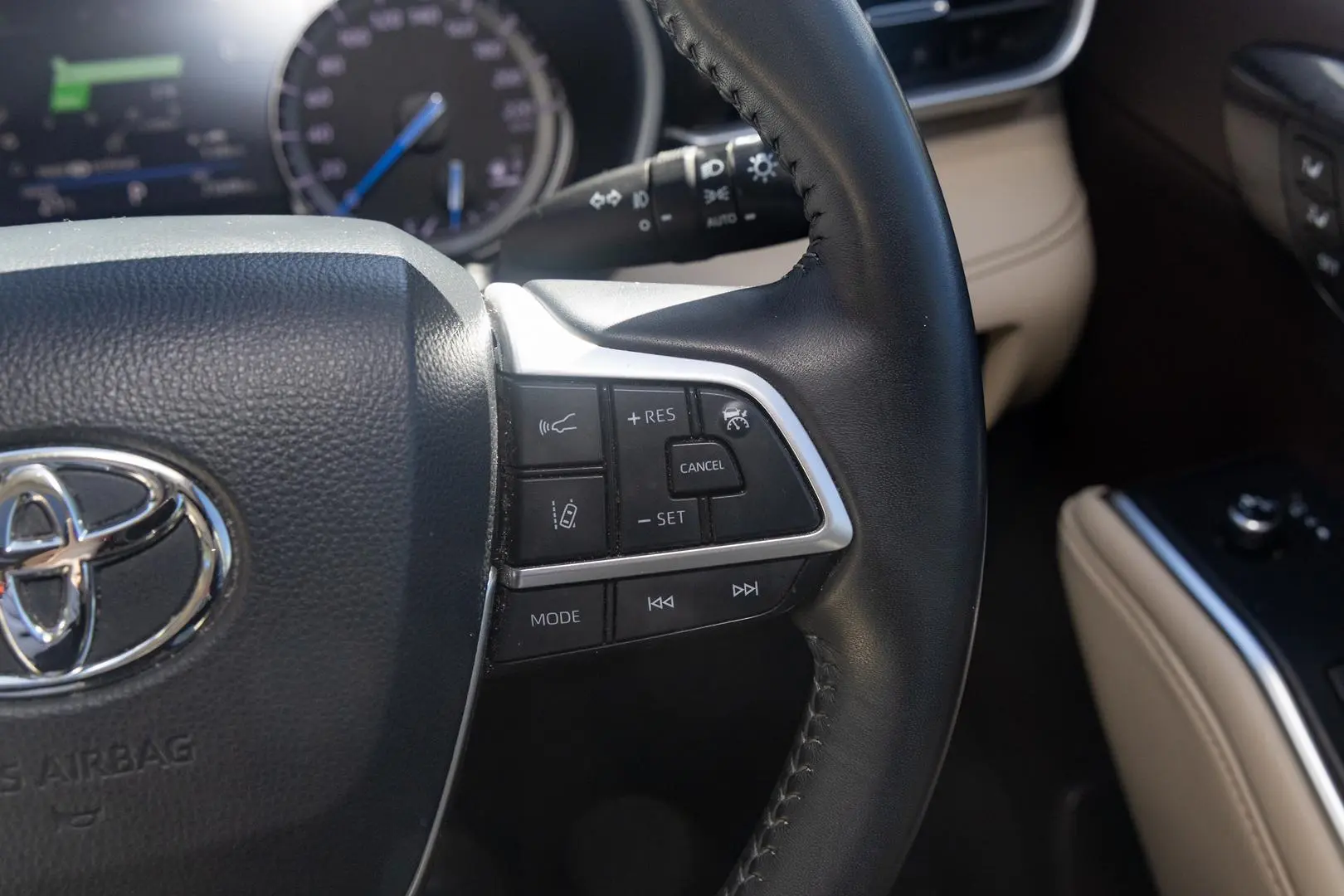 2022 Toyota Kluger Gallery Image 12