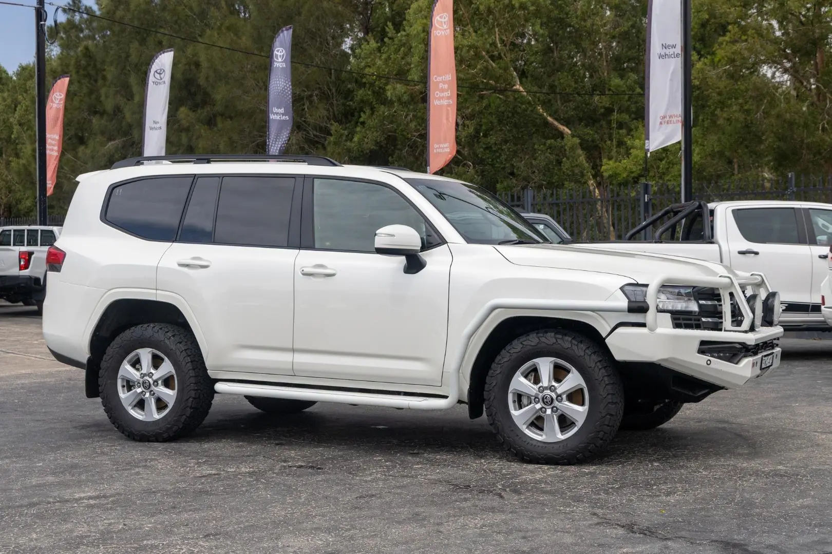2022 Toyota Landcruiser Gallery Image 3