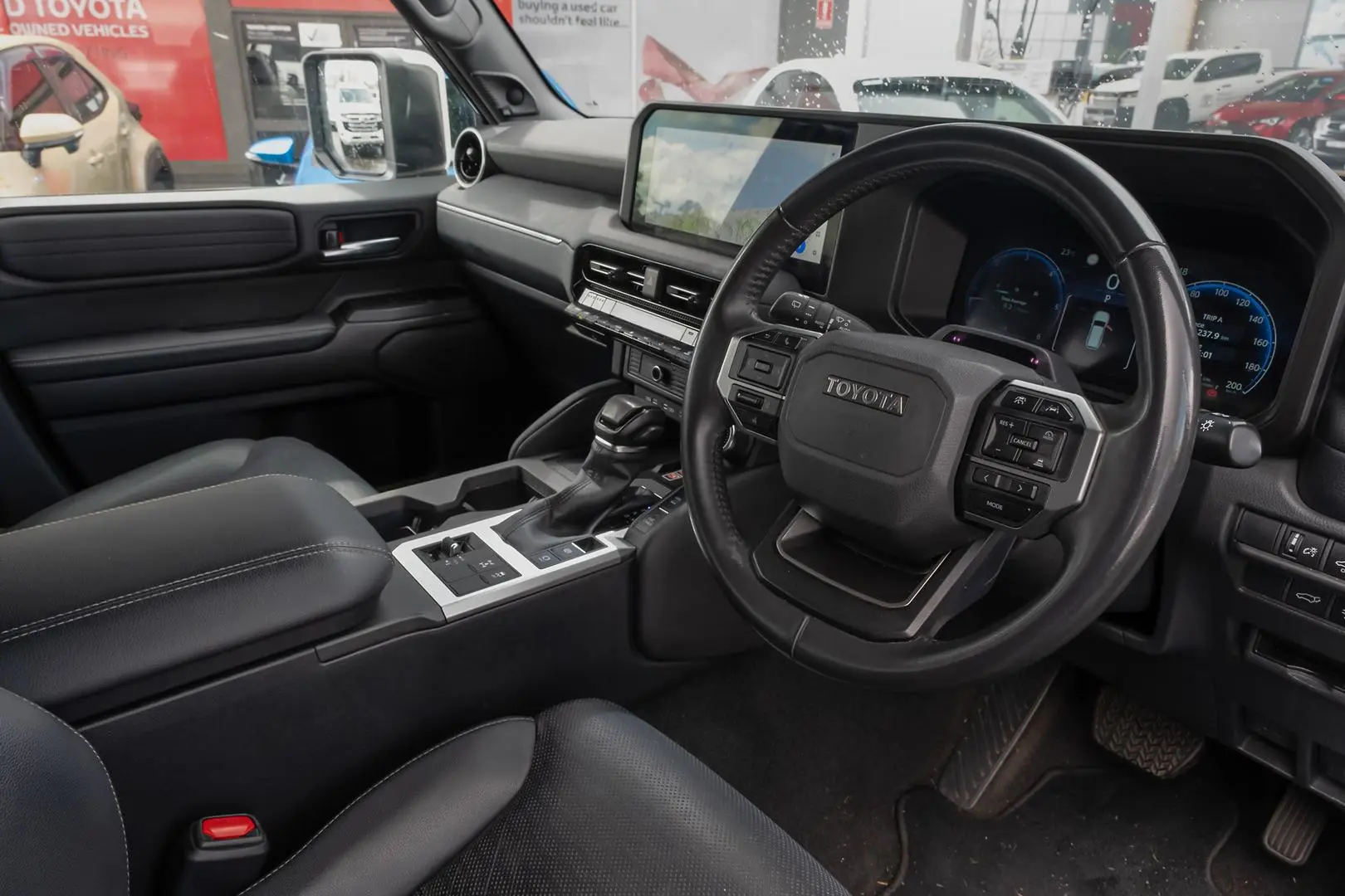 2024 Toyota Landcruiser Prado Gallery Image 7