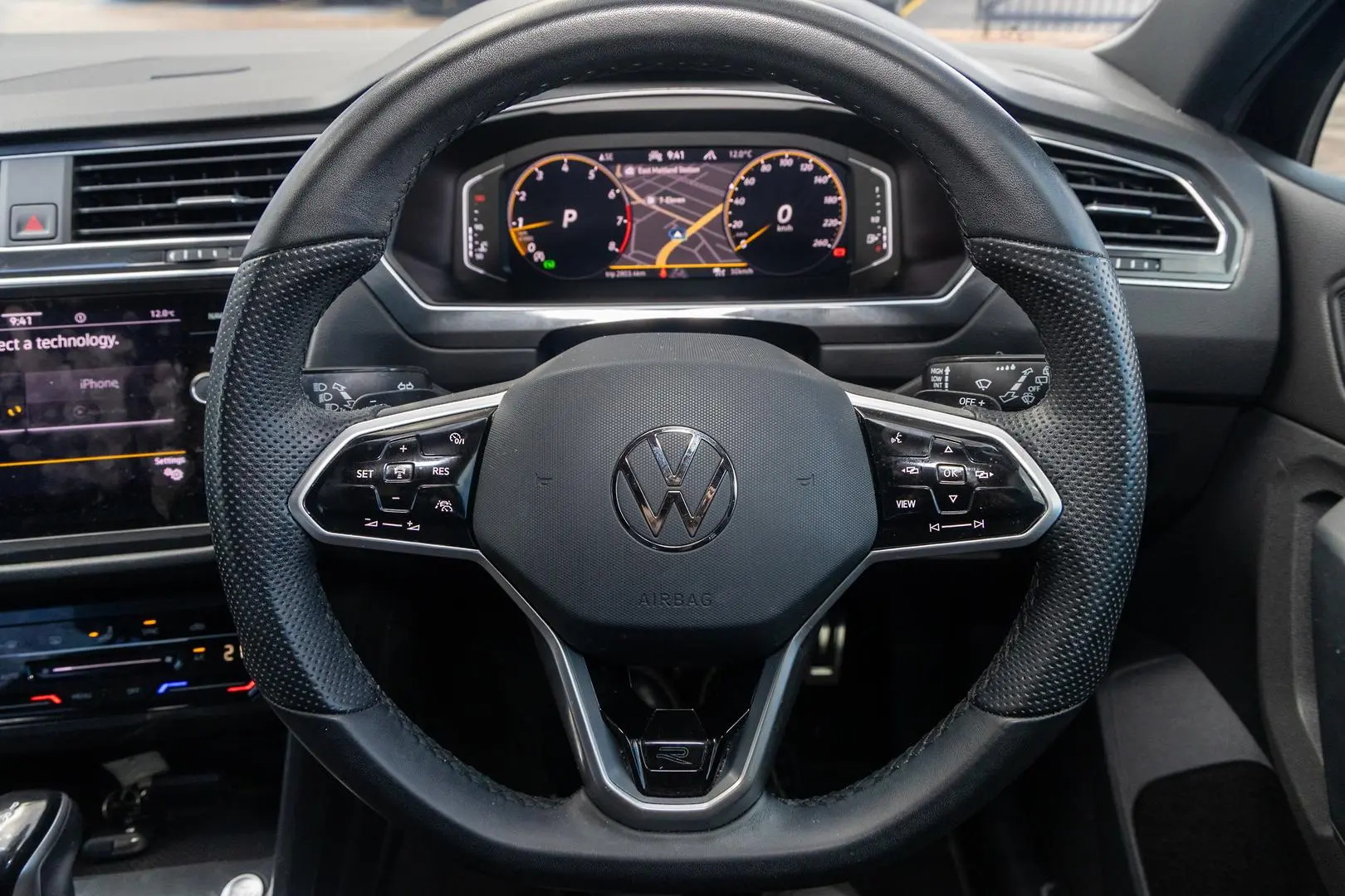 2023 Volkswagen Tiguan Gallery Image 10