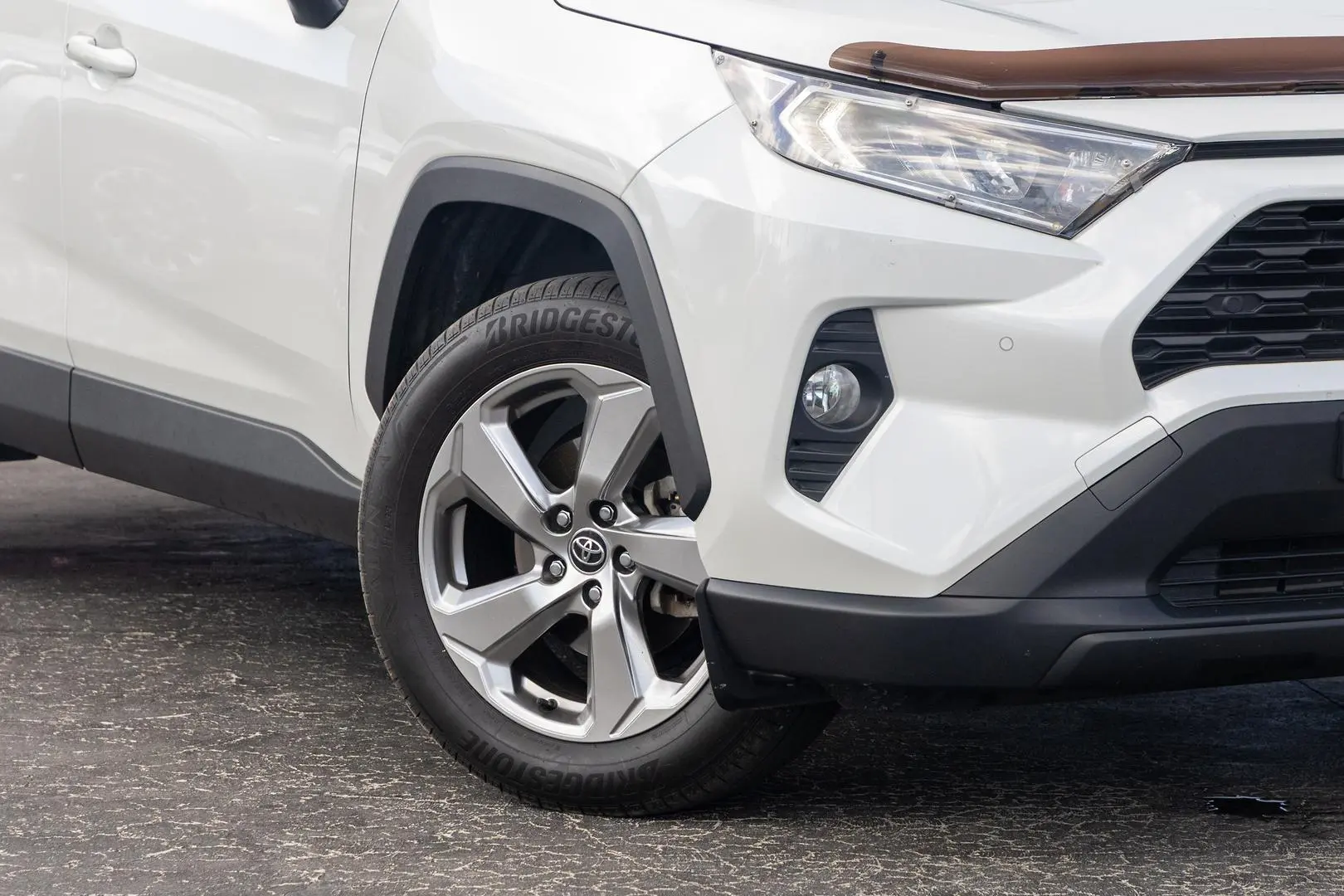2019 Toyota RAV4 Gallery Image 6