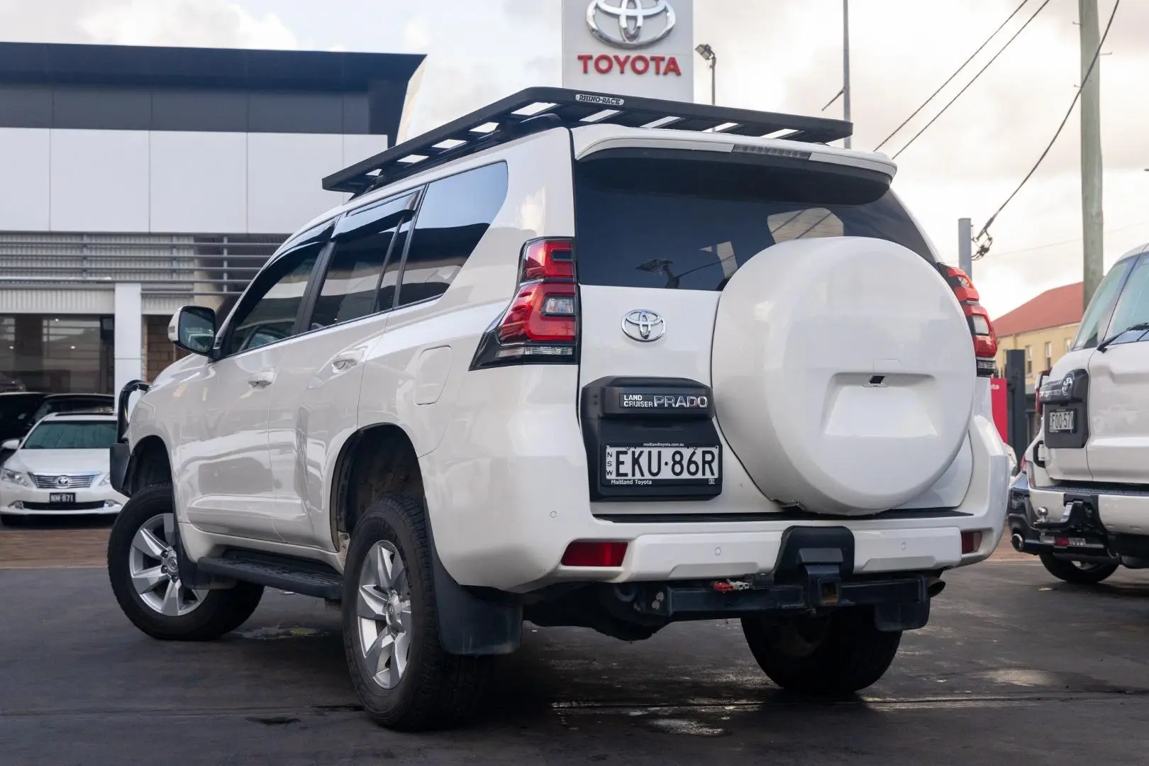2020 Toyota Landcruiser Prado Gallery Image 2