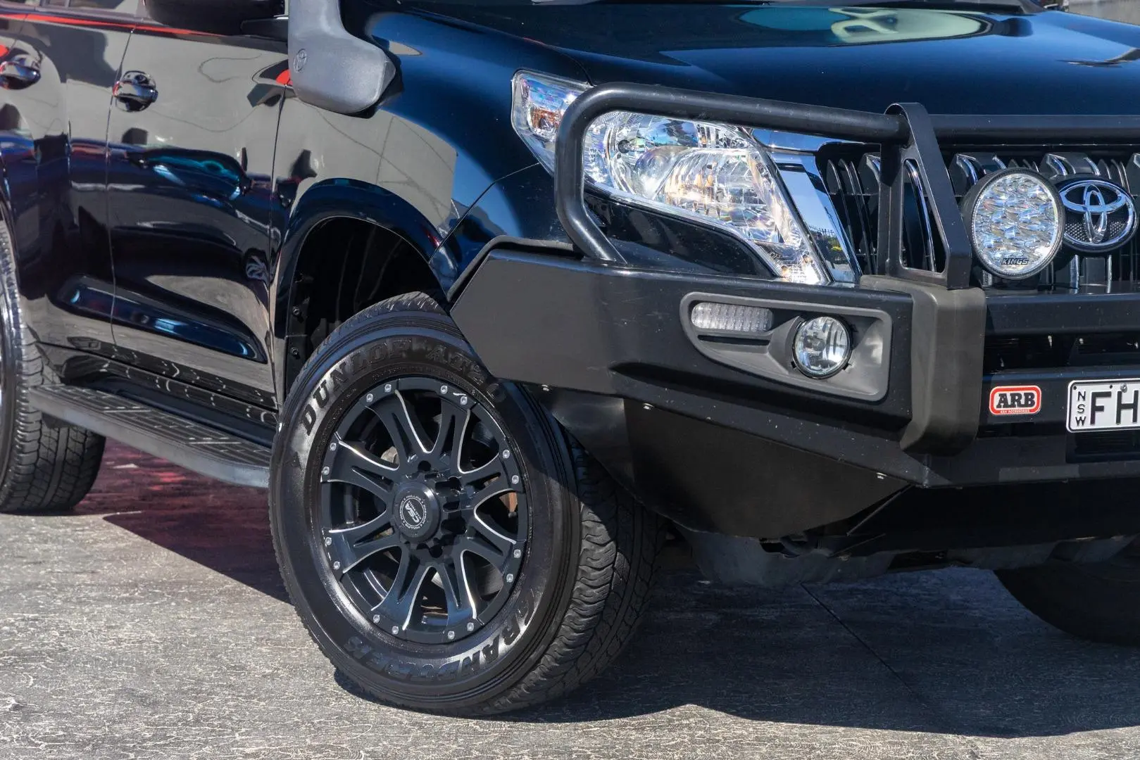 2017 Toyota Landcruiser Prado Gallery Image 6