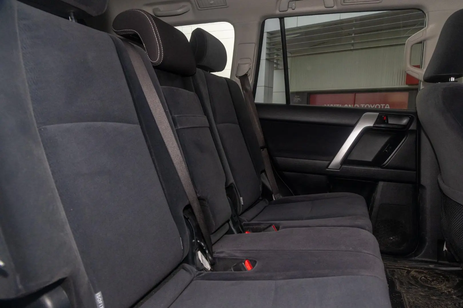 2021 Toyota Landcruiser Prado Gallery Image 9