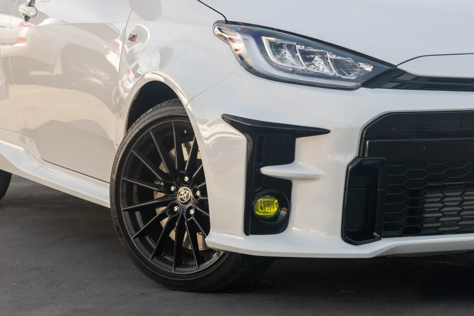 2021 Toyota Yaris Gallery Image 6