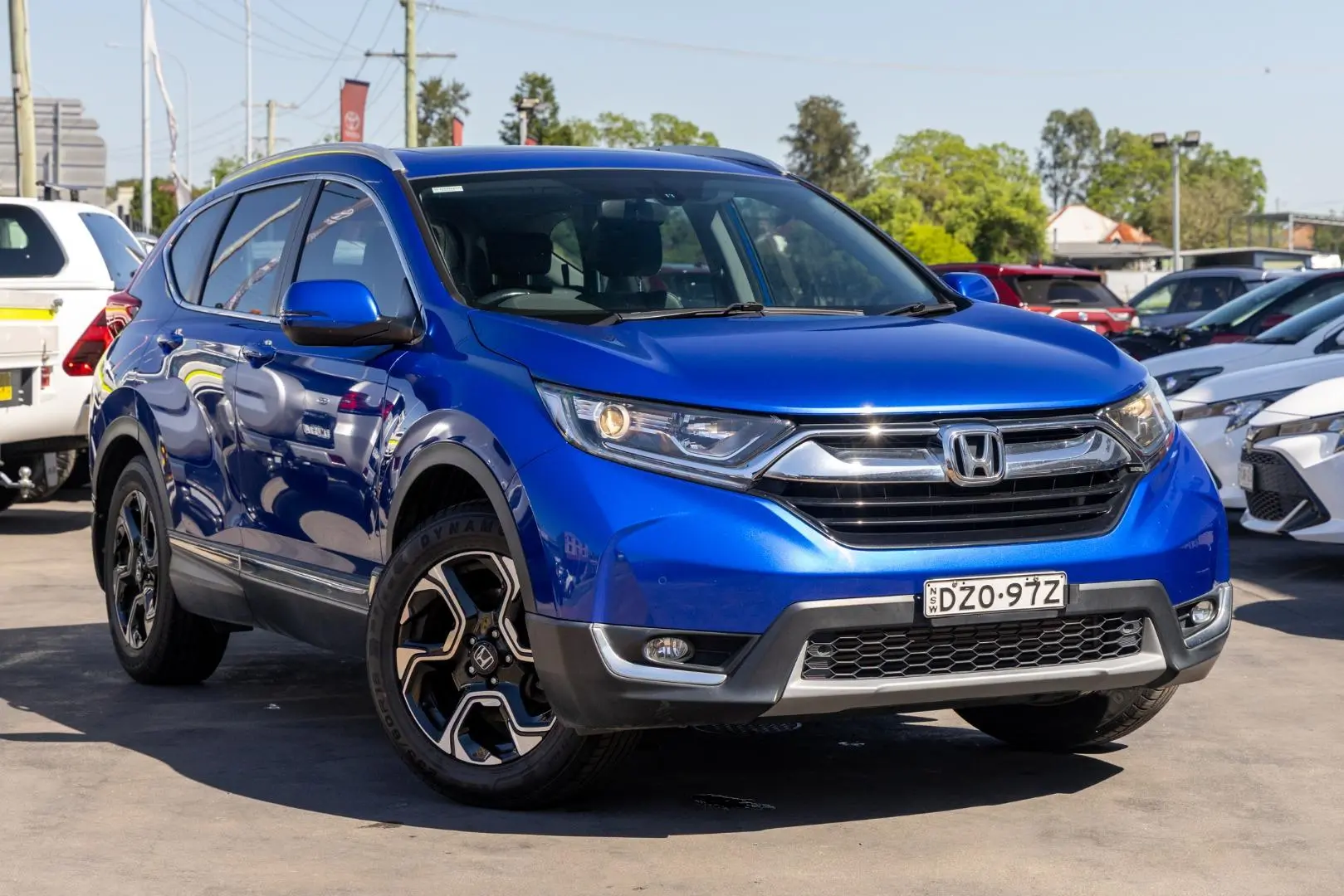 2018 Honda CR-V Gallery Image 1