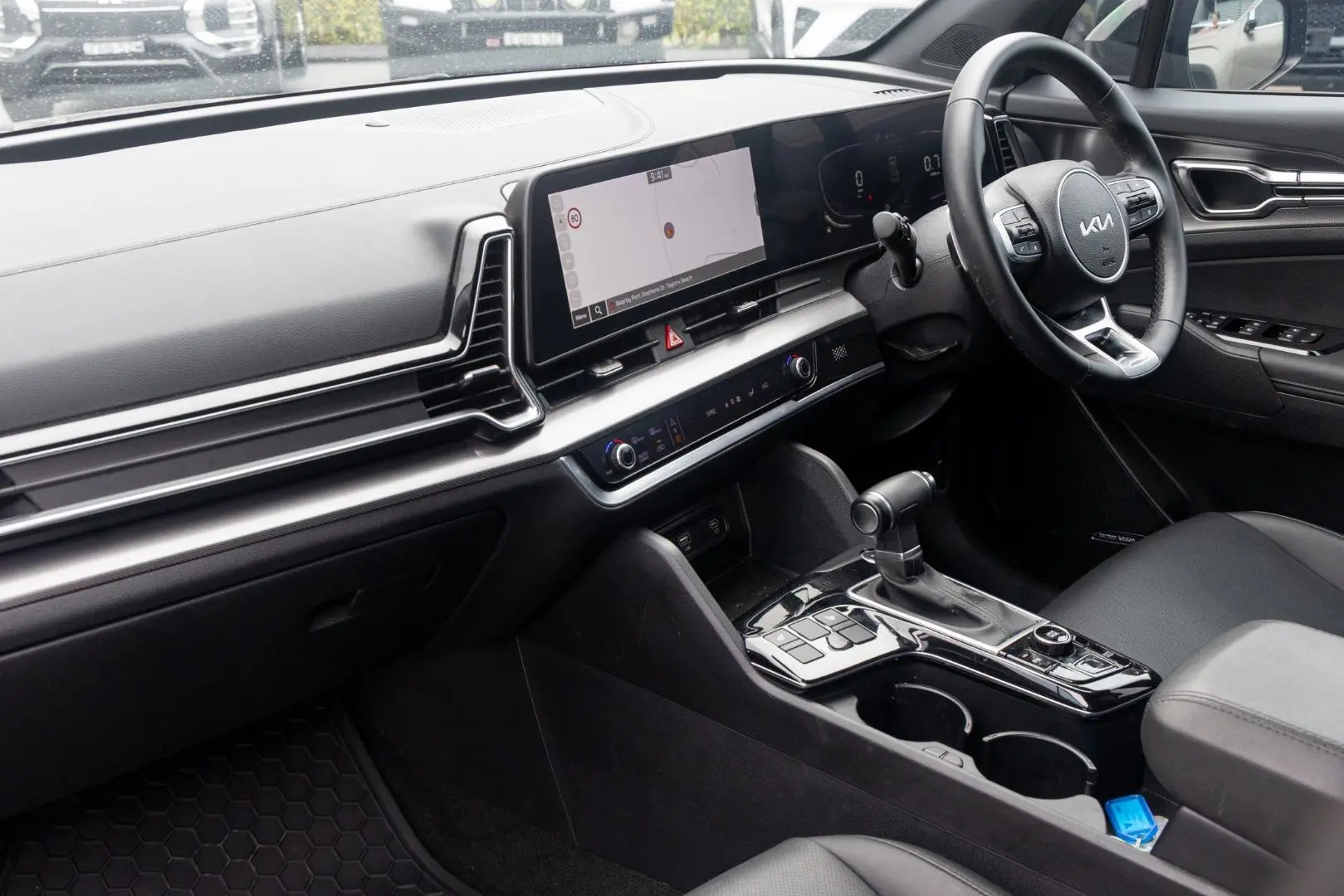 2024 Kia Sportage Gallery Image 8