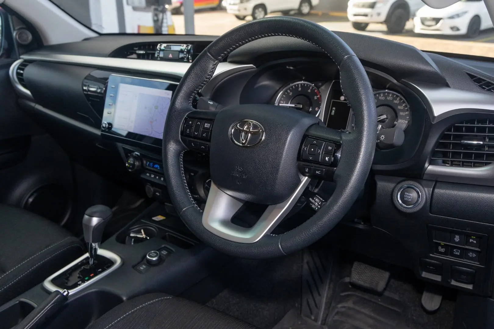 2024 Toyota Hilux Gallery Image 7