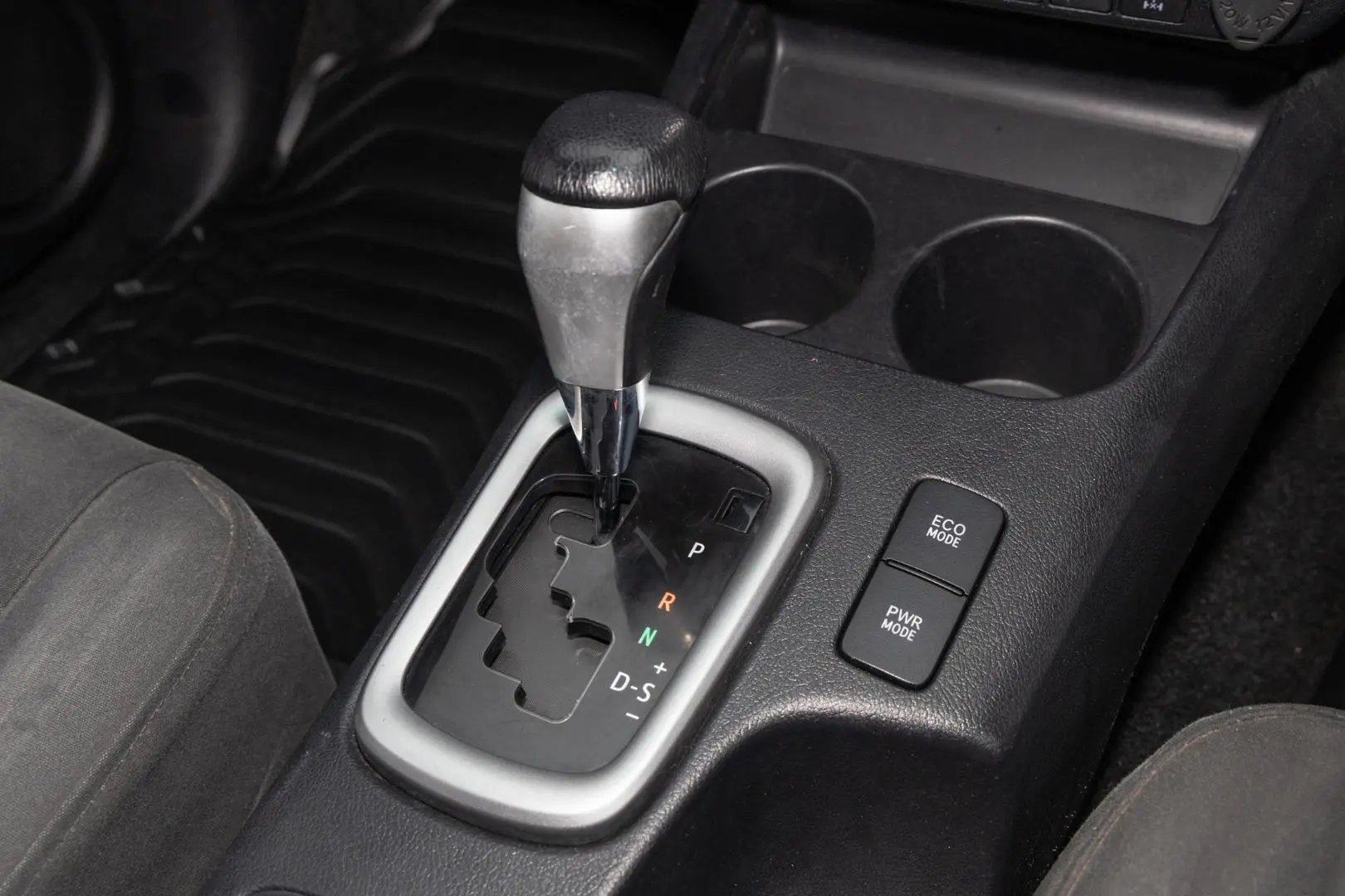 2021 Toyota Hilux Gallery Image 17