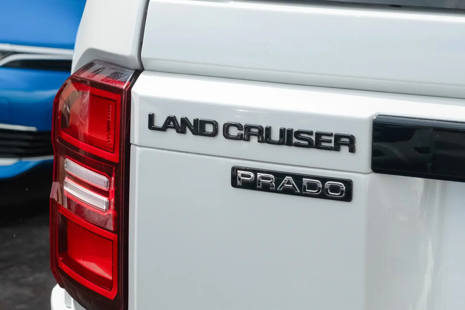 2024 Toyota Landcruiser Prado Gallery Image 19