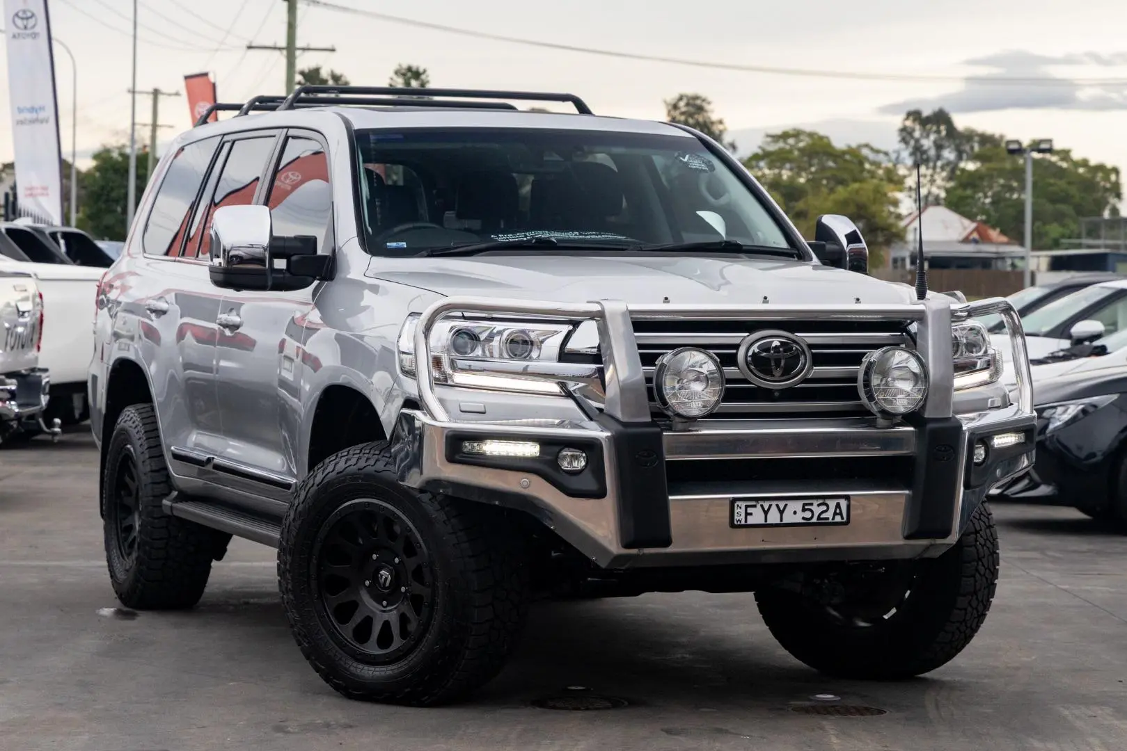 2019 Toyota Landcruiser Gallery Image 1