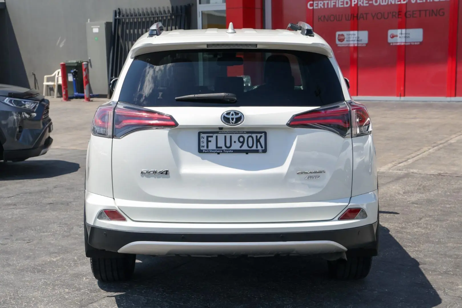 2016 Toyota Rav4 Gallery Image 5