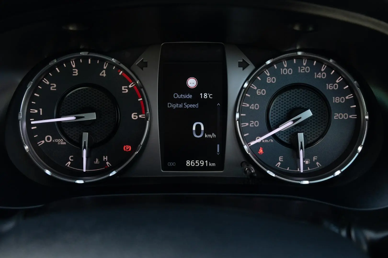 2022 Toyota Hilux Gallery Image 13